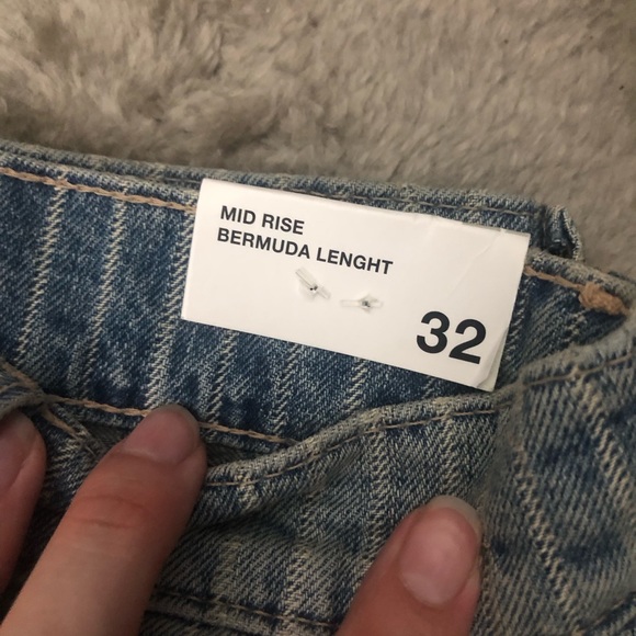 Mid-rise bermuda denim shorts - Picture 6 of 6